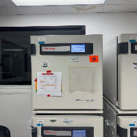 Thermo HERAcell vios 160i Double Stack CO2 Incubator image 0